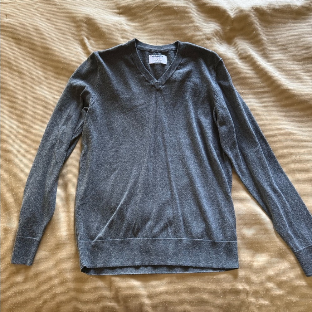 Old Navy Men's Charcoal V-Neck Sweater